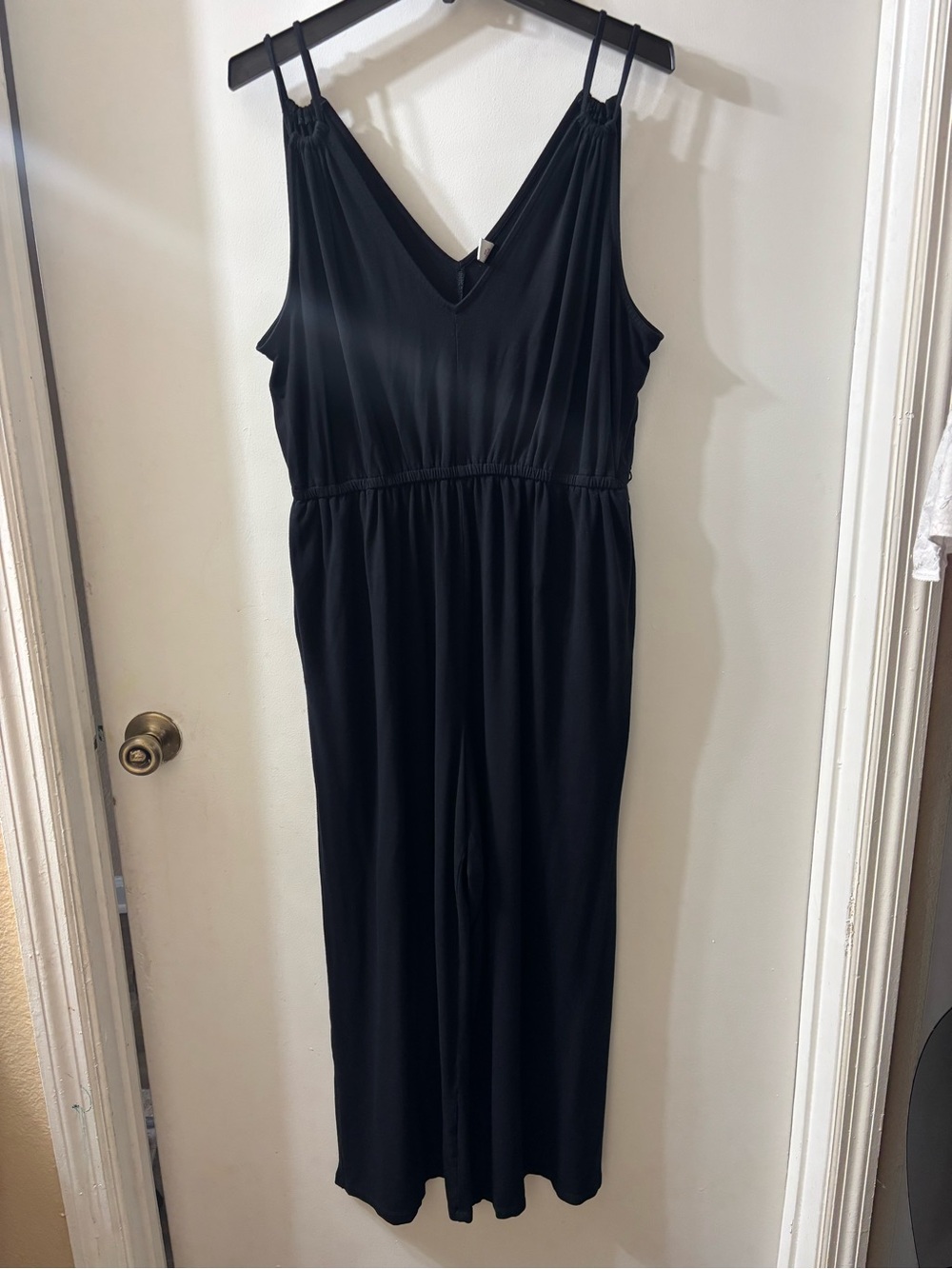 Old Navy Black V-Neck Sleeveless Wide-Leg Jumpsuit